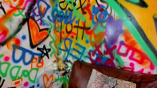 Liana Bernocchi online show from January 7, 2026, 8:11 pm