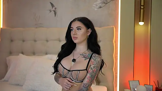 CarolinePrescott online show from May 27, 2026, 6:38 pm