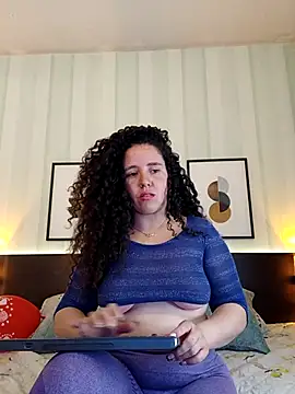 Valeria  soler online show from February 15, 2025, 6:44 pm