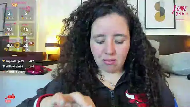 Valeria  soler online show from February 21, 2025, 6:26 pm