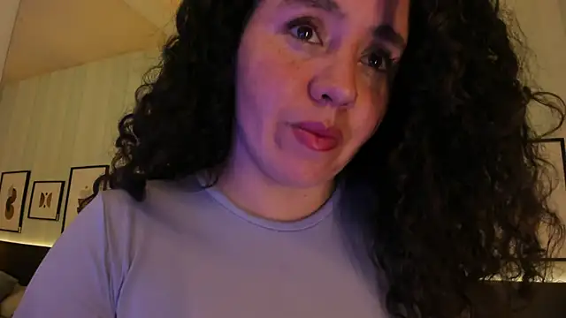 Valeria  soler online show from March 4, 2025, 12:01 pm