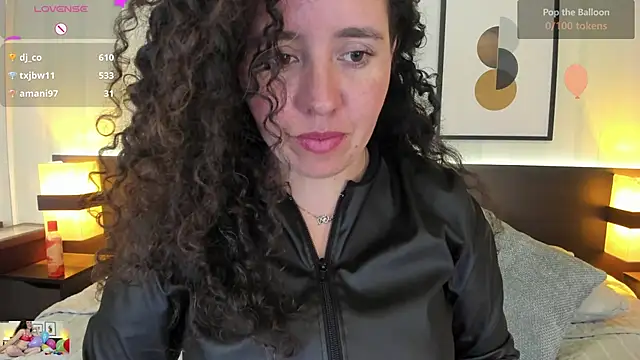 Valeria  soler online show from March 13, 2025, 7:39 pm