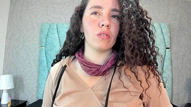 Valeria  soler online show from September 9, 2025, 12:48 pm