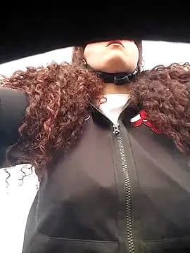 Valeria  soler online show from September 25, 2025, 11:47 am