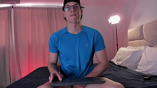 troy palmer online show from November 7, 2025, 5:24 pm