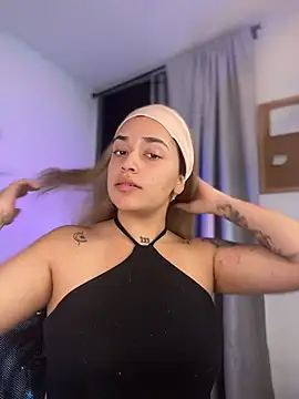 Snapshot of JoselinFlower_ chatting on December 20, 2025, 1:45 am JoselinFlower online show from December 20, 2025, 1:45 am