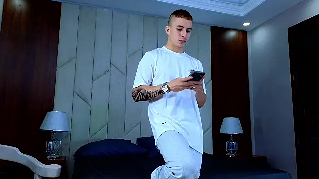 Snapshot of AsmodeoCox chatting on December 10, 2024, 1:11 am AsmodeoCox online show from December 10, 2024, 1:11 am