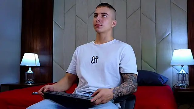 Snapshot of AsmodeoCox chatting on January 15, 2025, 9:41 pm AsmodeoCox online show from January 15, 2025, 9:41 pm