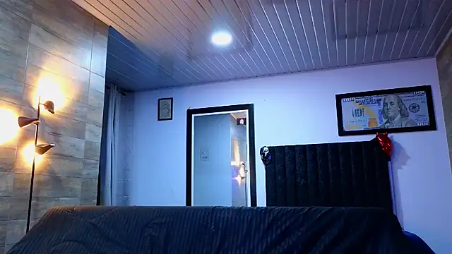 Snapshot of AsmodeoCox chatting on October 14, 2025, 11:27 pm AsmodeoCox online show from October 14, 2025, 11:27 pm