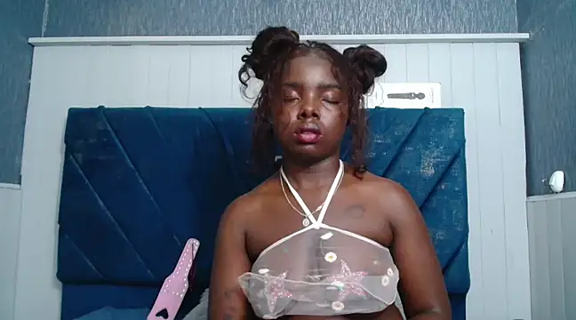 KilyetVera3x online show from March 17, 2025, 8:07 am