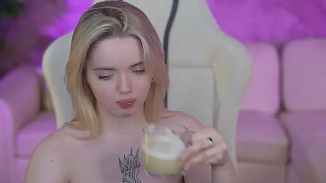 Cassy-Celestial  online show from February 1, 2025, 5:49 am