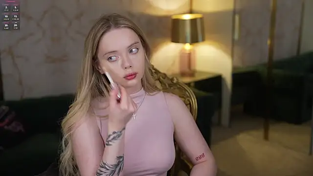 Cassy-Celestial  online show from November 19, 2025, 8:47 am