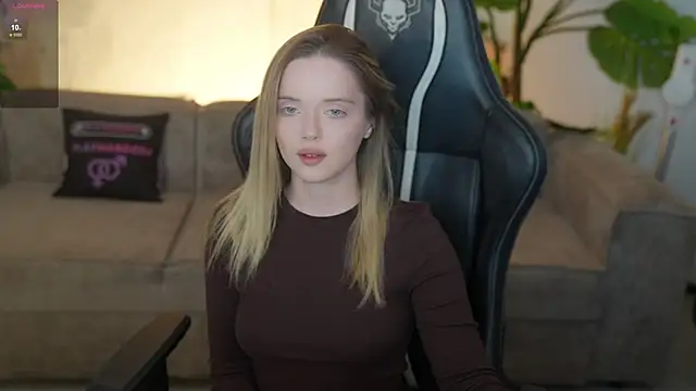 Snapshot of Cassy-Celestial_ chatting on February 28, 2026, 12:06 pm Cassy-Celestial online show from February 28, 2026, 12:06 pm