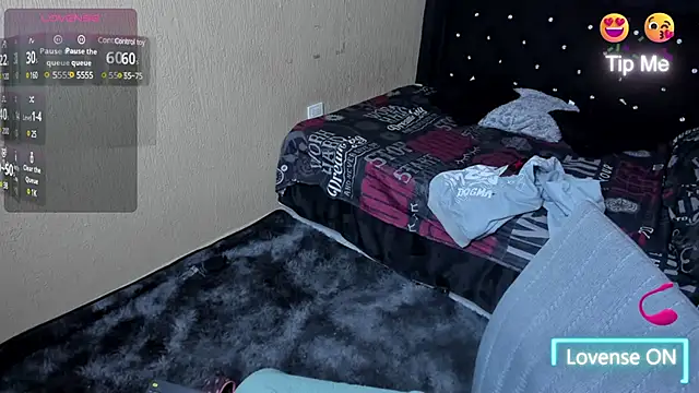 Snapshot of MIABOOBS__ chatting on February 6, 2025, 10:53 pm MIABOOBS online show from February 6, 2025, 10:53 pm