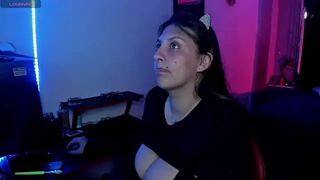 Snapshot of MIABOOBS__ chatting on September 9, 2025, 9:47 pm MIABOOBS online show from September 9, 2025, 9:47 pm