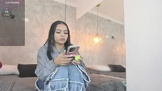 leigh-angels online show from March 30, 2026, 10:00 pm