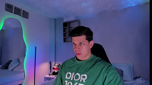 Snapshot of MarcoSullivan chatting on November 12, 2025, 1:00 pm MarcoSullivan online show from November 12, 2025, 1:00 pm