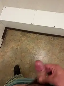 Snapshot of _themask_ chatting on October 7, 2025, 2:58 pm themask online show from October 7, 2025, 2:58 pm