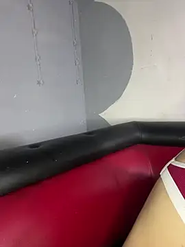 Azuna25 online show from February 18, 2026, 7:43 pm