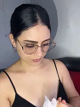 Azuna25 online show from February 24, 2026, 8:07 pm