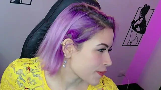 Snapshot of Natalia_Montoya chatting on June 17, 2026, 2:25 am Natalia Montoya online show from June 17, 2026, 2:25 am