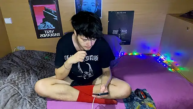 Snapshot of mystrauud chatting on October 16, 2025, 5:36 pm mystrauud online show from October 16, 2025, 5:36 pm