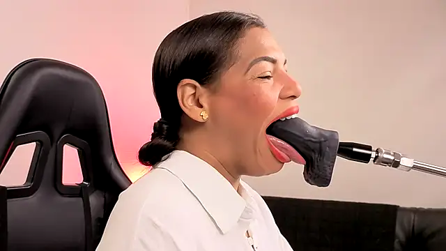 Snapshot of Anabel693 chatting on September 28, 2025, 10:53 am Anabel693 online show from September 28, 2025, 10:53 am