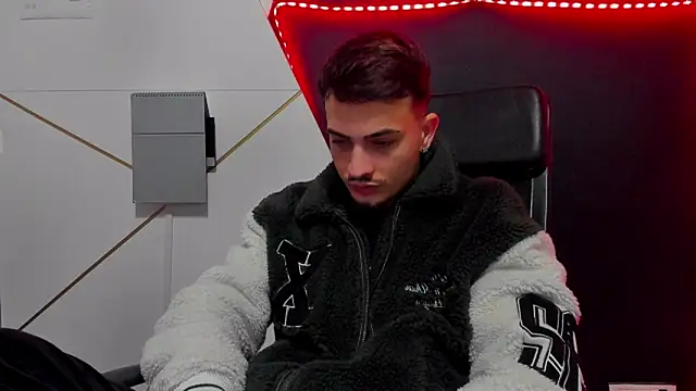 Snapshot of BrandonTate chatting on February 6, 2026, 5:56 am BrandonTate online show from February 6, 2026, 5:56 am