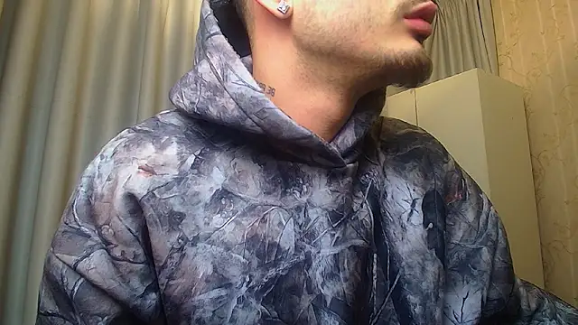 Snapshot of BrandonTate chatting on February 10, 2026, 5:39 pm BrandonTate online show from February 10, 2026, 5:39 pm