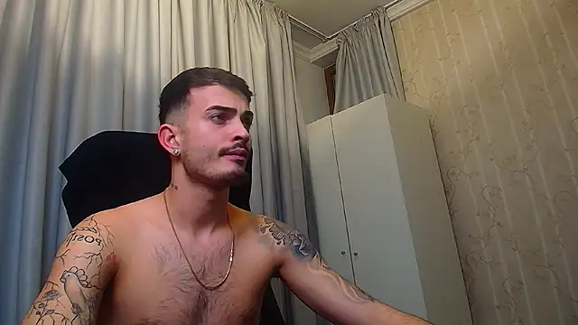 Snapshot of BrandonTate chatting on February 14, 2026, 6:59 pm BrandonTate online show from February 14, 2026, 6:59 pm