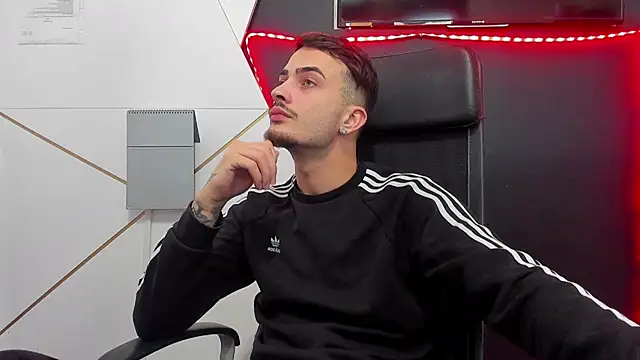 Snapshot of BrandonTate chatting on February 18, 2026, 9:27 am BrandonTate online show from February 18, 2026, 9:27 am