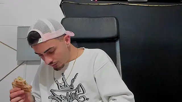 BrandonTate online show from April 18, 2026, 5:11 am