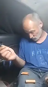 FloppyPickle4u online show from February 12, 2025, 7:23 am