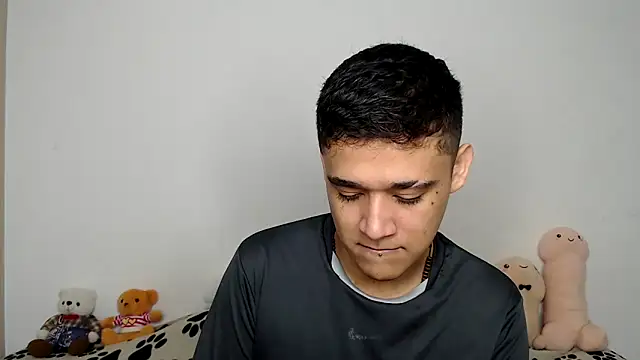 kaiine190 online show from March 4, 2026, 11:38 am