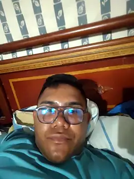 juniorxxx14 online show from April 10, 2026, 2:39 am