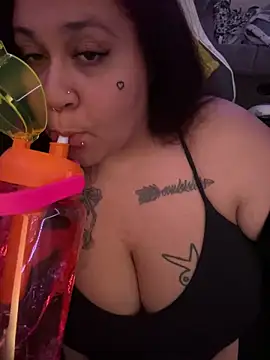 Juicyjordie online show from May 30, 2026, 7:16 am