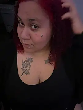 Juicyjordie online show from June 18, 2026, 4:46 am