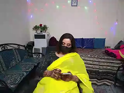 Arushisingh8888 online show from December 14, 2024, 11:18 am