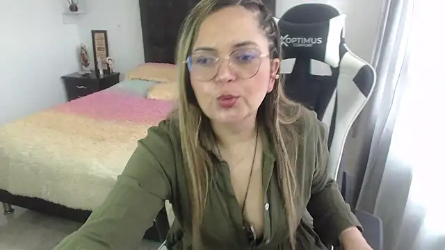 Snapshot of samy_vsn chatting on February 4, 2025, 4:29 pm samy vsn online show from February 4, 2025, 4:29 pm