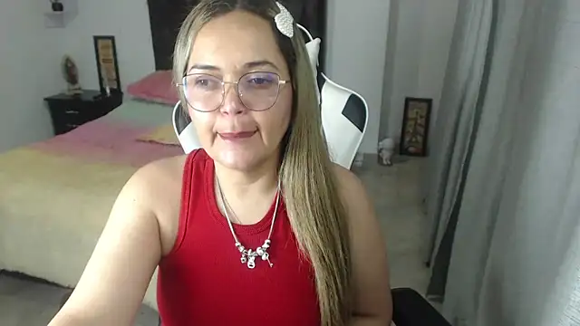 Snapshot of samy_vsn chatting on February 8, 2025, 12:06 am samy vsn online show from February 8, 2025, 12:06 am