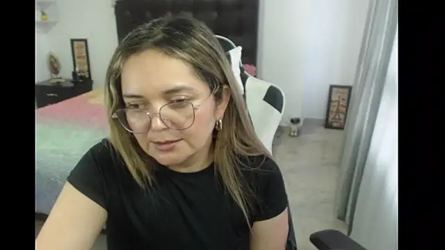 Snapshot of samy_vsn chatting on March 2, 2025, 10:27 pm samy vsn online show from March 2, 2025, 10:27 pm