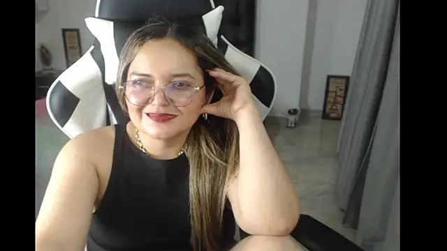 Snapshot of samy_vsn chatting on March 7, 2025, 11:38 pm samy vsn online show from March 7, 2025, 11:38 pm
