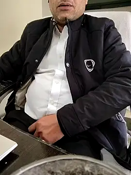 Hot-man39 online show from January 3, 2025, 8:21 am