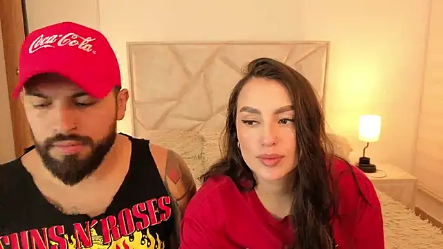 teseo and afroditha  online show from November 7, 2025, 5:18 am