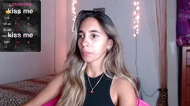 MitchWilson1 online show from October 16, 2025, 10:33 pm