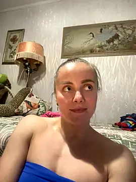 AlisaKissss online show from October 13, 2025, 7:25 pm