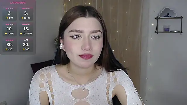 mily thomson b  online show from February 13, 2025, 11:58 pm