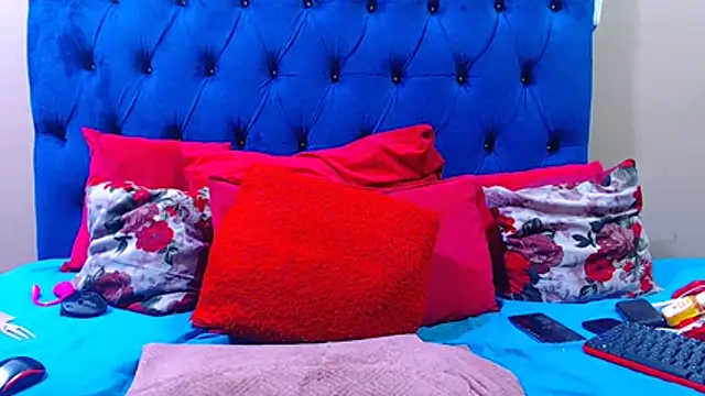 ebonycandy10 online show from May 19, 2026, 4:19 am