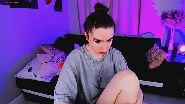 Lily xBabe online show from October 4, 2025, 7:50 am