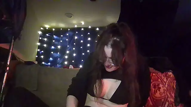 Snapshot of EyaDivine1 chatting on October 25, 2025, 1:57 am EyaDivine1 online show from October 25, 2025, 1:57 am